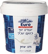 מיכל גבינת שמנת 10% של מותג Euro, עם עיצוב כחול על גבי האריזות וכתוביות בעברית.