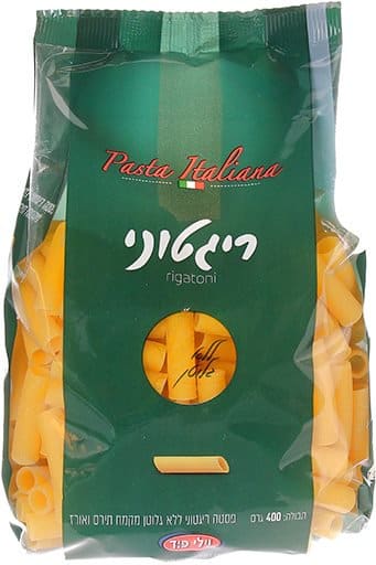 תמונה של אריזת פסטה ריגטוני, עם הכיתוב "Pasta Italiana" באנגלית ובעברית. מאחור יש תמונה של הפסטה, כמות האריזות היא 400 גרם.